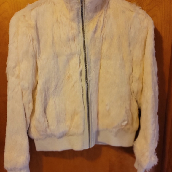 Wilson's White Rabbit Fur Jacket and Vest - Picture 6 of 10
